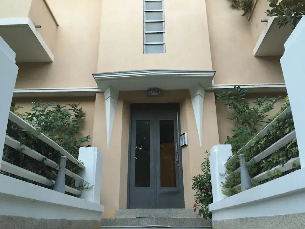 Rothschild Tel-Aviv Studio