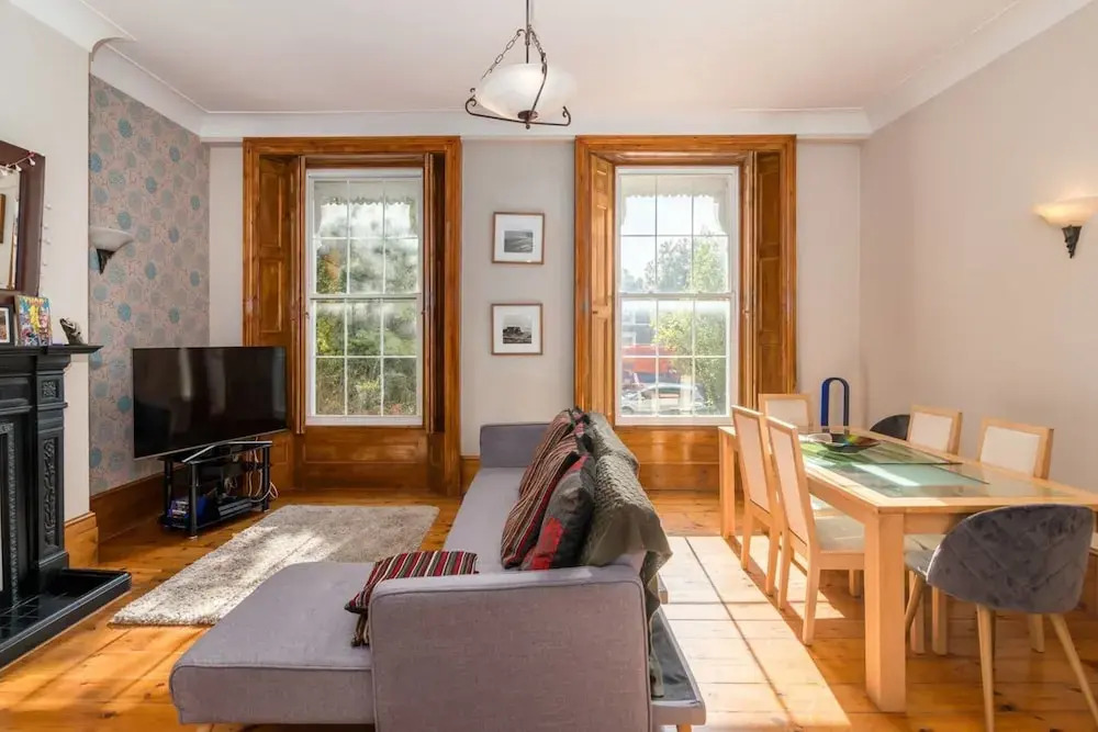 Stylish 1 bed Near Greenwich for 4!