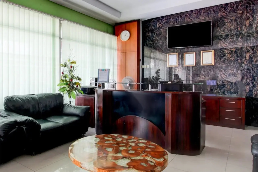 Hotel O Jalan Slamet Riyadi Near Bandara Adi Soemarmo Formerly Amanah Sejahtera