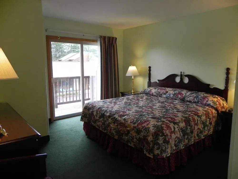Motel 6 Lake George, NY Adirondacks