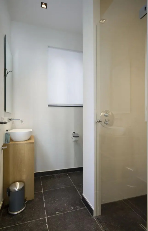 Modern & Luxurious 2 Bedroom Apartment