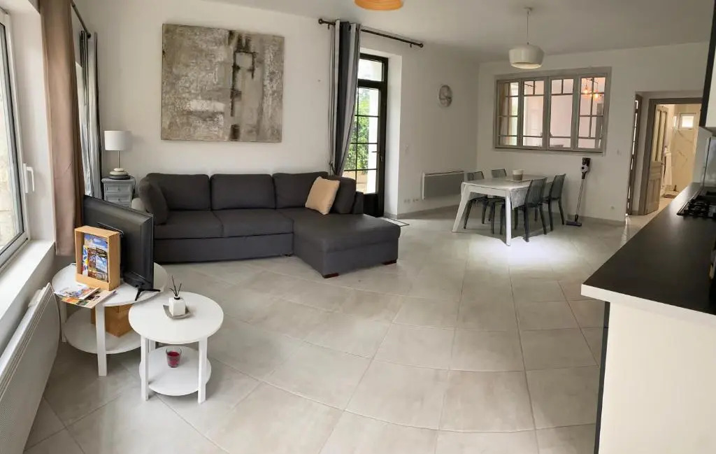 Appartement cour ancienne abbaye