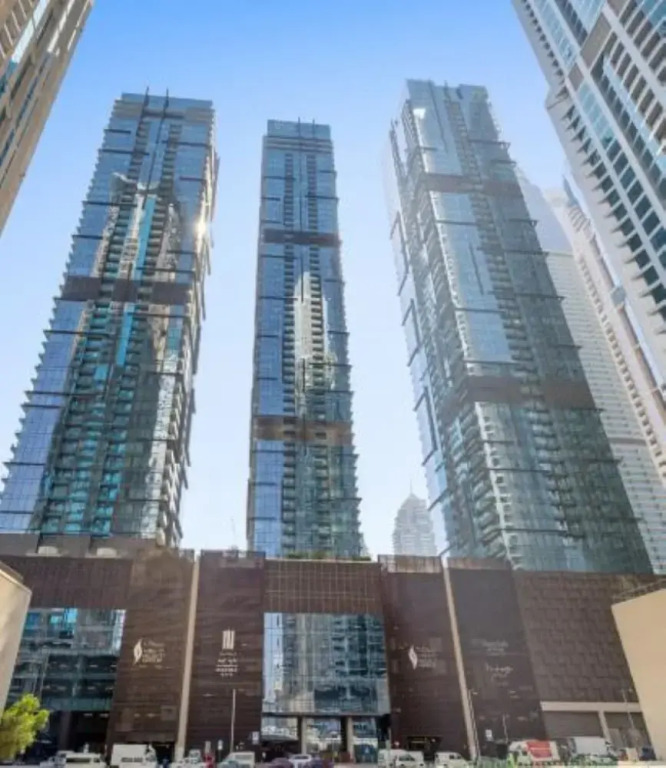 Homesgetaway- 2BR in Marina Gate Tower 2