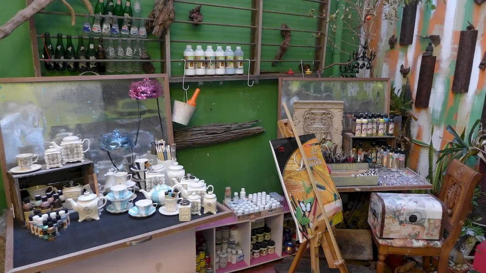 Decoupage Homestay