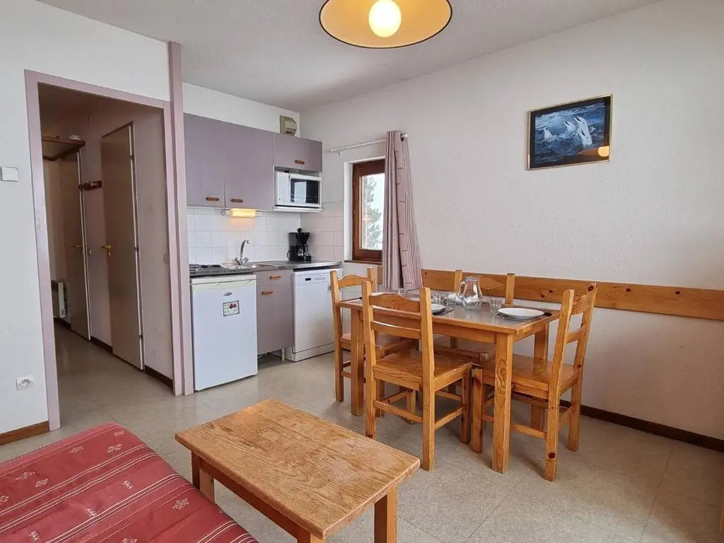 Appartement Le Dévoluy, 2 pièces, 6 personnes - FR-1-525-218