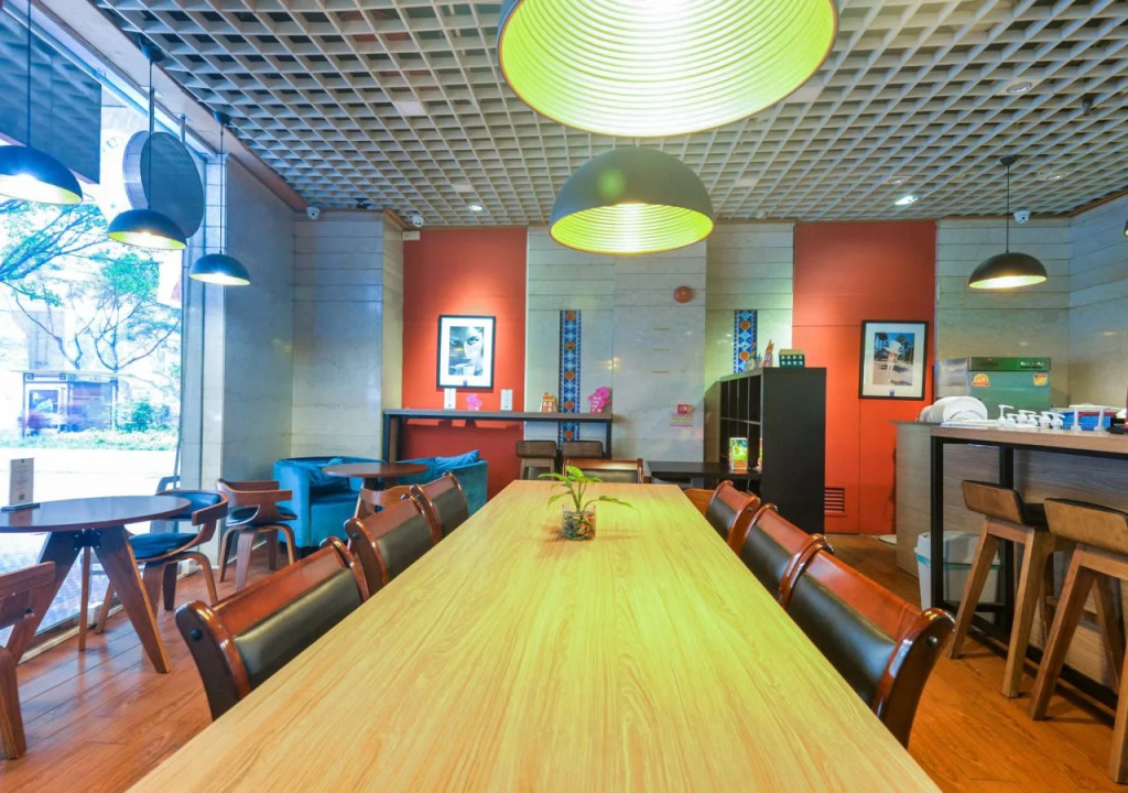 New World Hotel