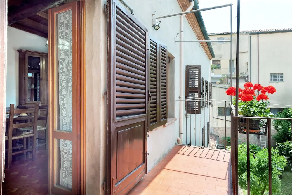 Exclusive Palazzo Schifanoia Apartment