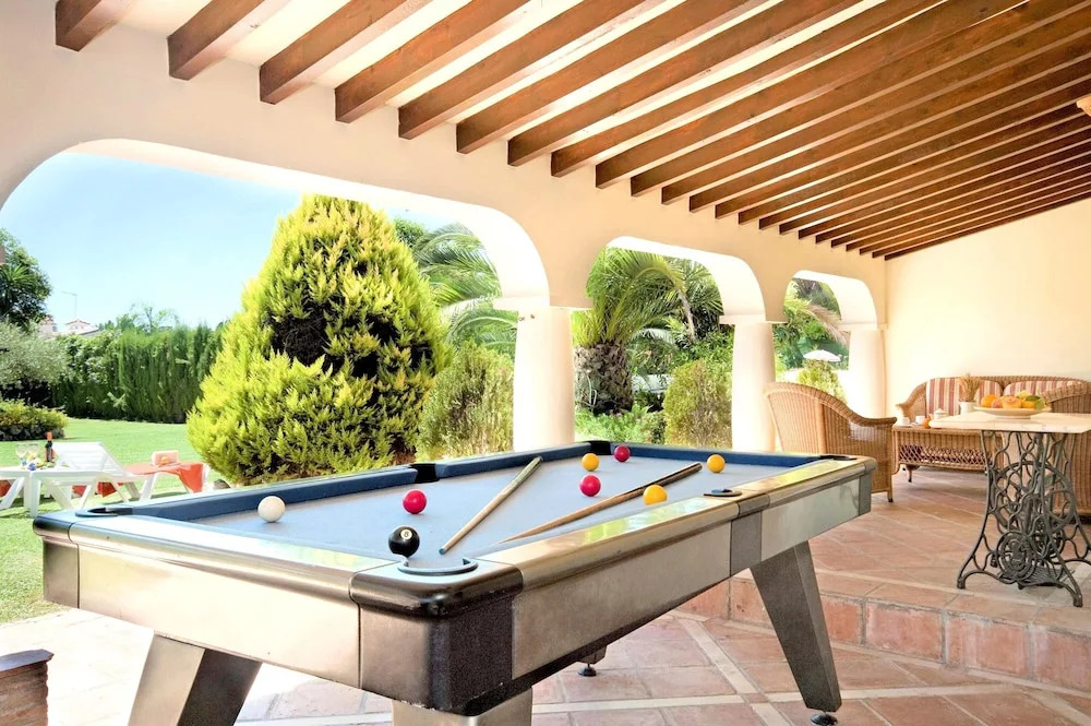 Villa With 5 Bedrooms in Estepona, With Private Pool, Enclosed Garden and Wifi - 500 m From the Beach