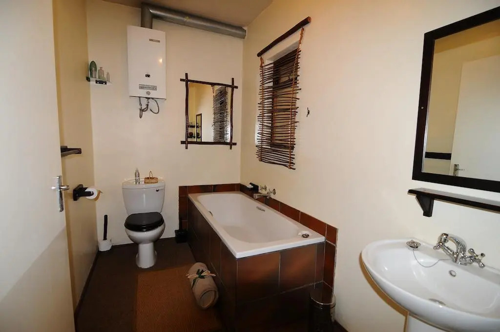 Bushwise Safari Lodge