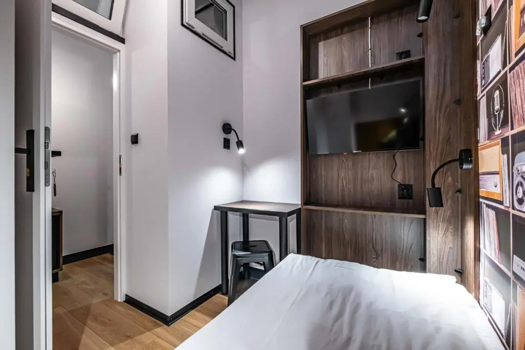 Vola Hostel