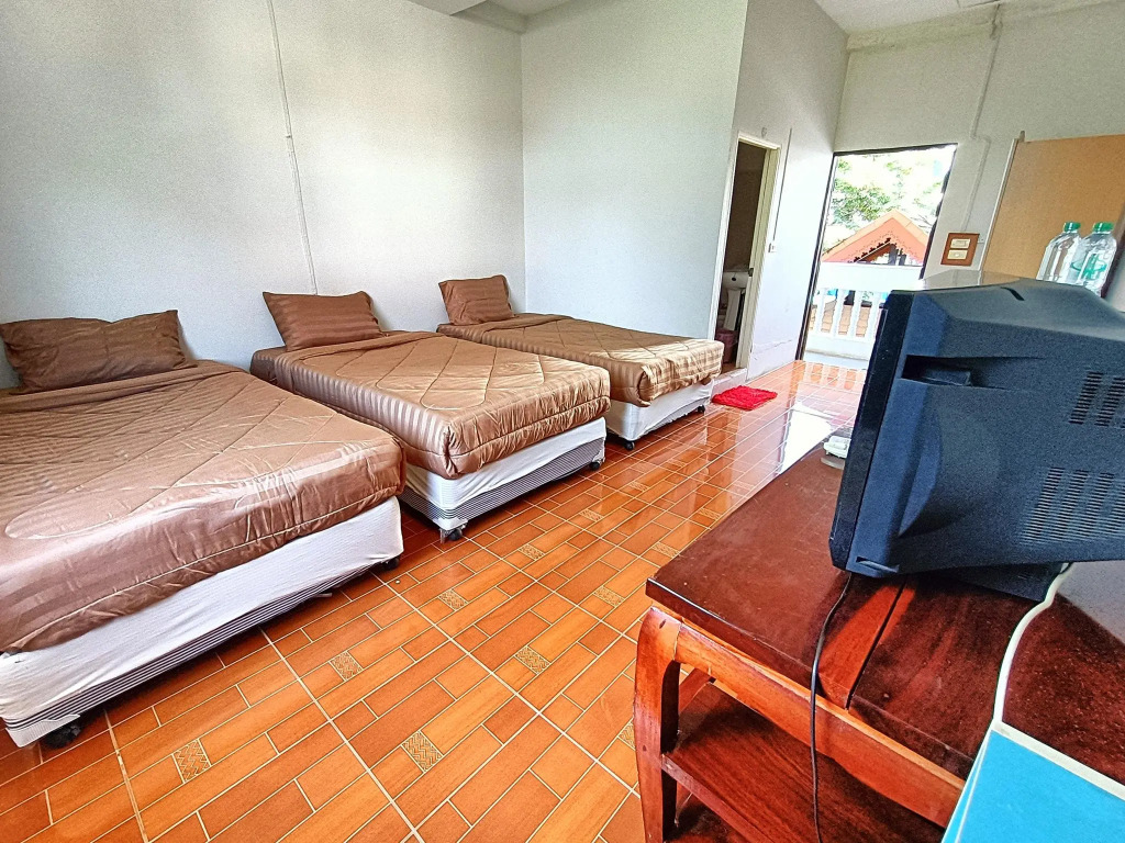Piyaporn Hill Paradise Hotel