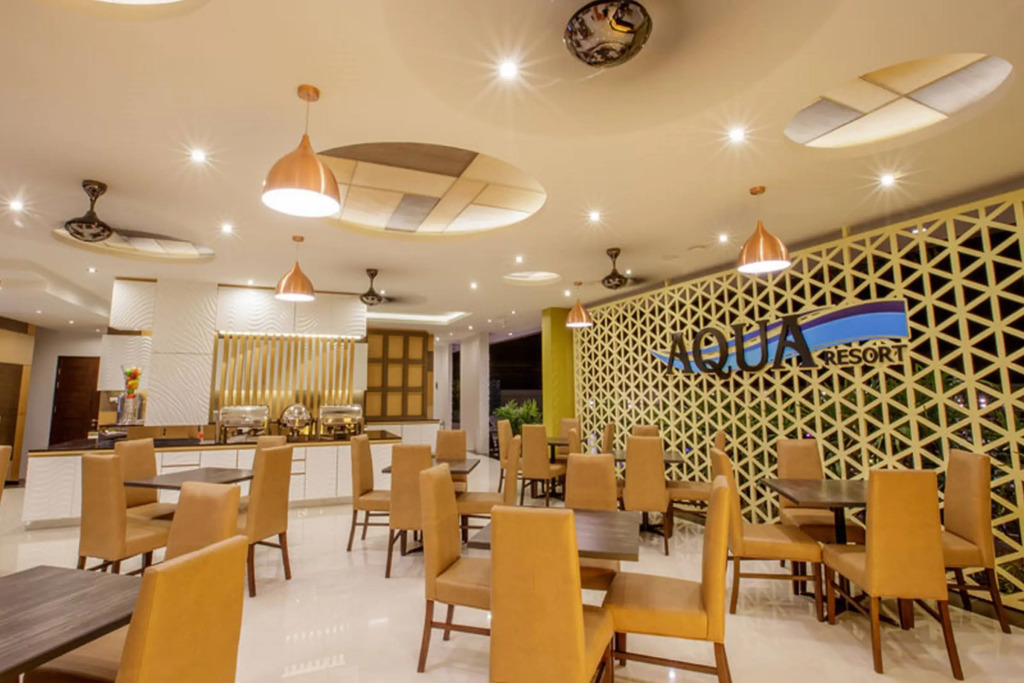 Aqua Resort Phuket - Near Beach and Chalong Pier