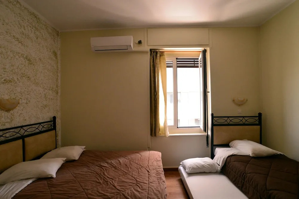Hotel Electra