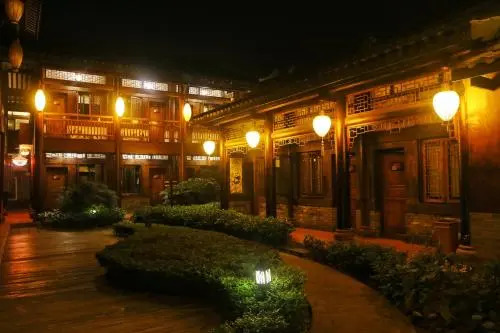 Many Panda Inn Emeishan