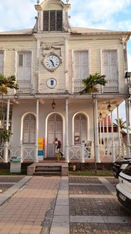Maison charmante à Saint-Pierre avec parking et Wi-Fi