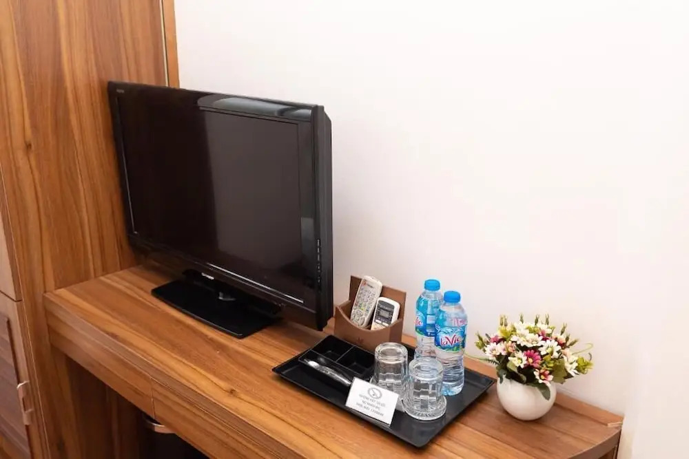 Khách sạn Thế Kỷ Mới