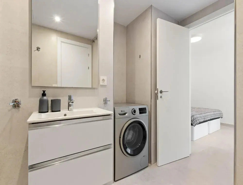 Sunny Apartment Near Playamar Beach