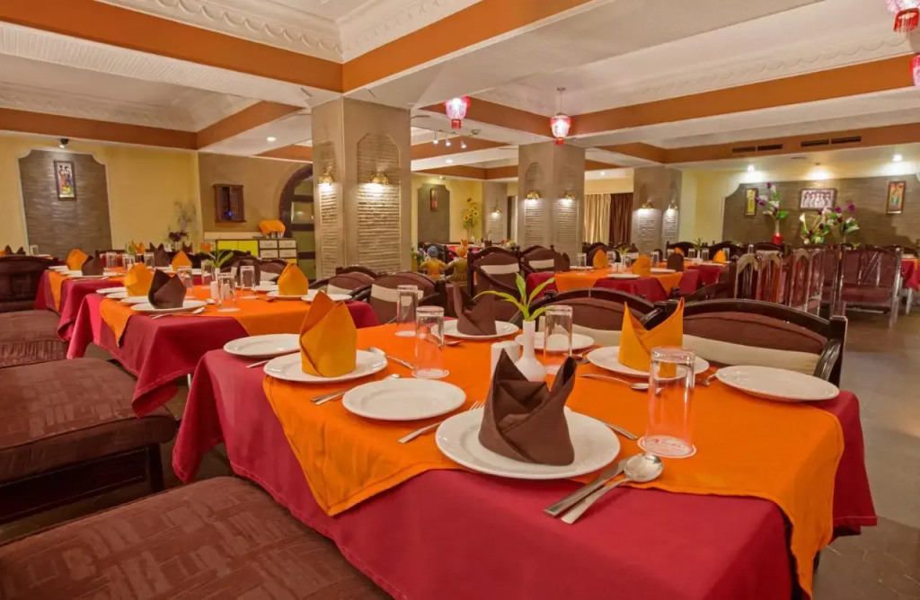 Hotel Rajmahal