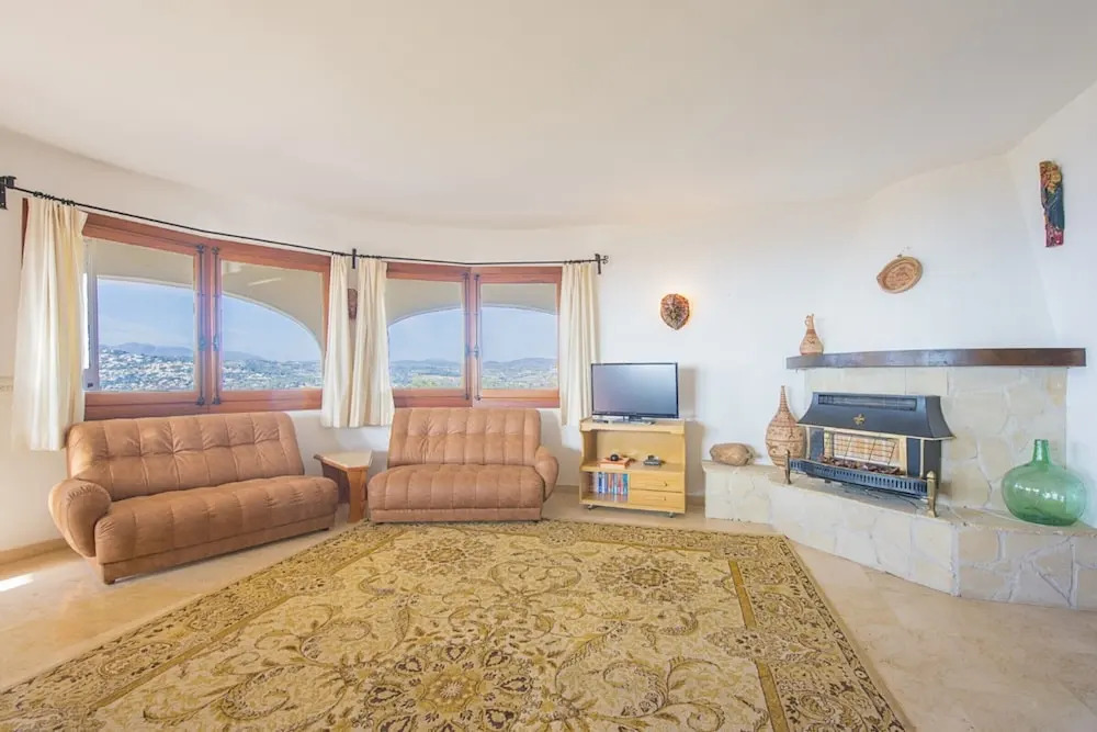 Villa - 5 Bedrooms with Pool, WiFi and Sea views - 104968
