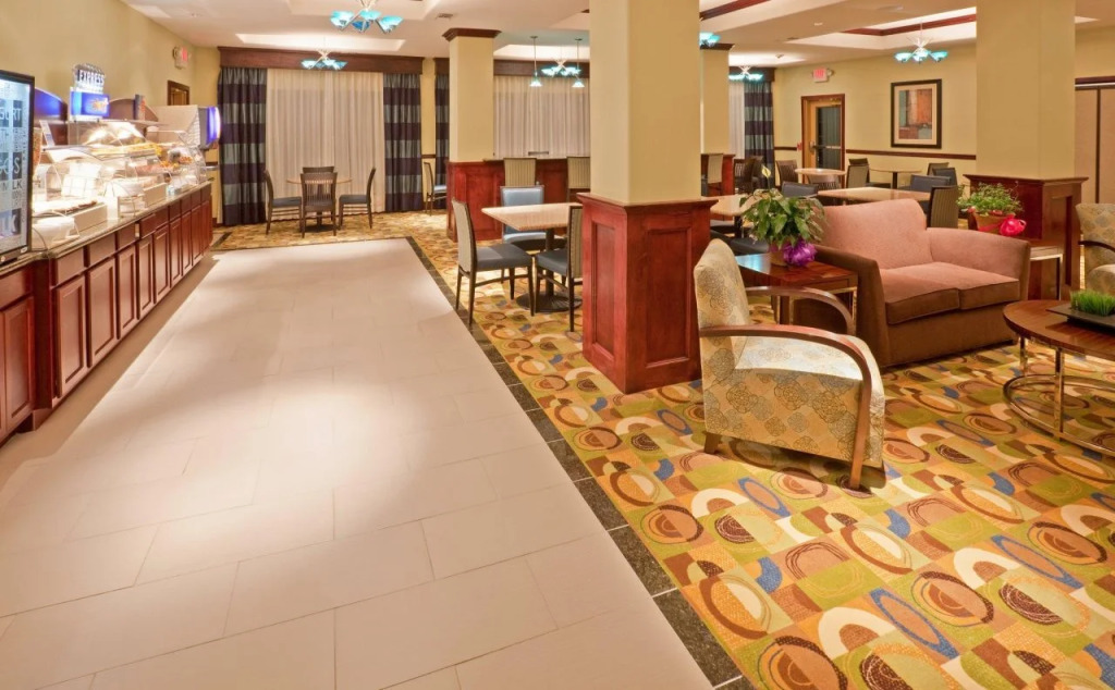 Holiday Inn Express and Suites Hotel - Pauls Valley by IHG