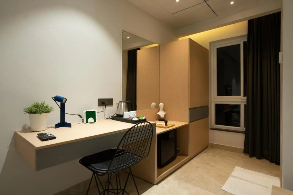 Hotel Kyzen HiTech City- Your Zenly Stay