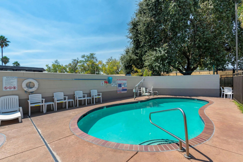 Comfort Suites Downtown Sacramento