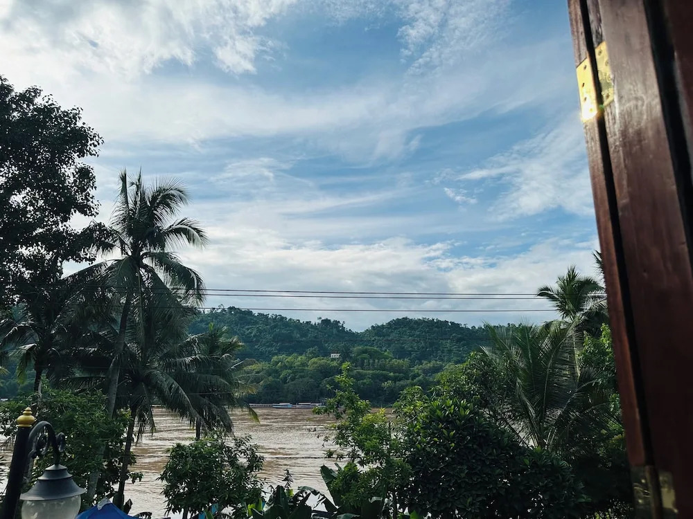 Villa Phonethip Mekong Riverside