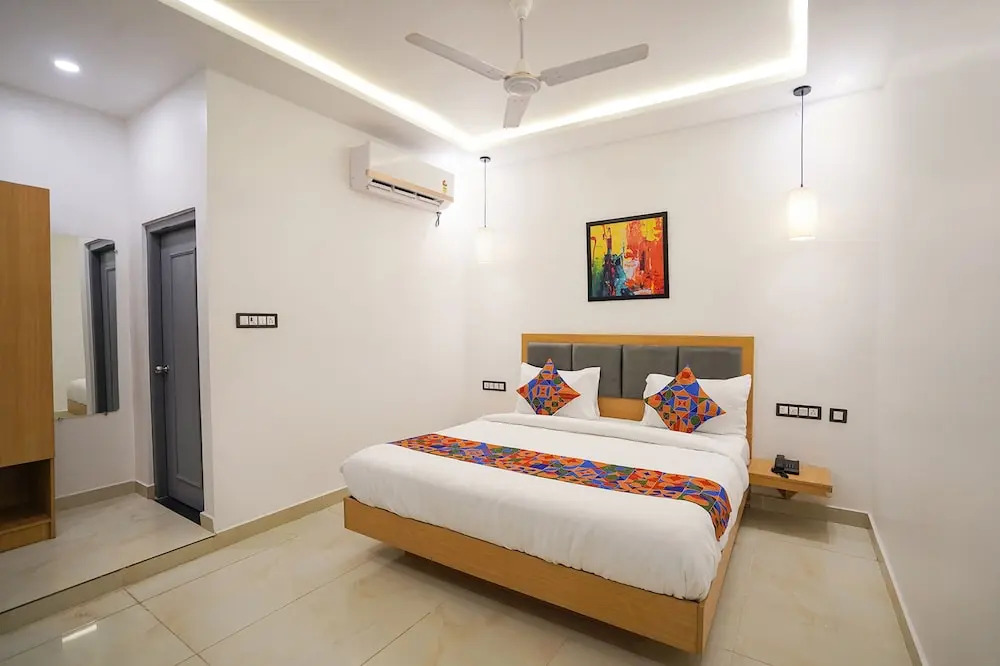 FabHotel Prime Kingston