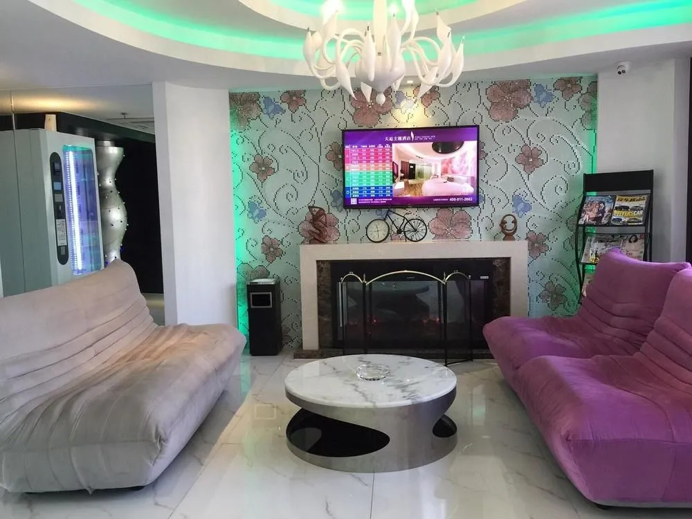 Hangzhou Days Hou Theme Hotel
