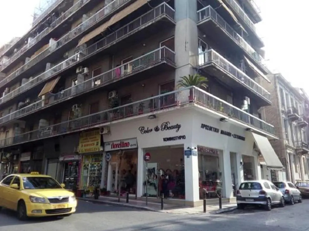 Comfortable inexpensive apartmets near metro