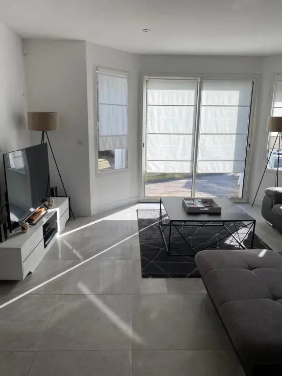 Maison familiale moderne au calme et proche de la mer