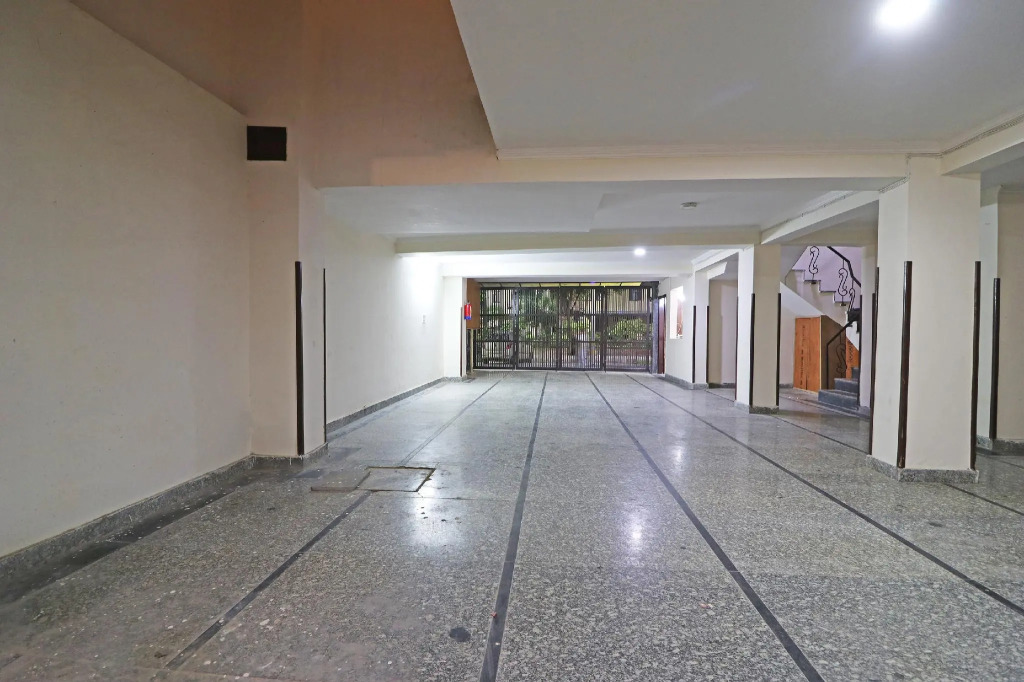 OYO 44941 Athiti Residency