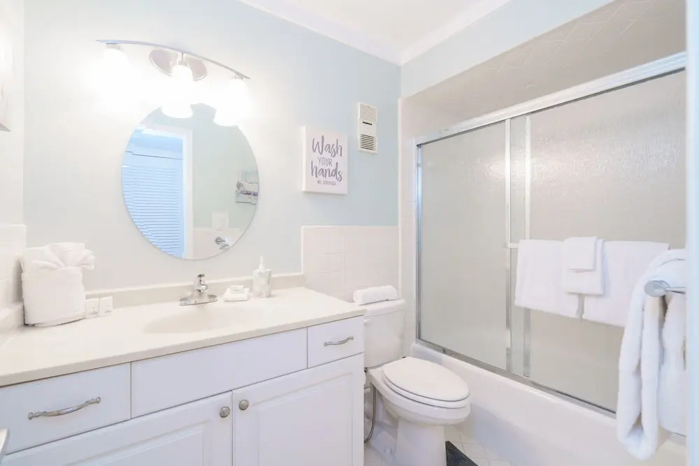Sea La Vie Oceanfront Condo With Balcony