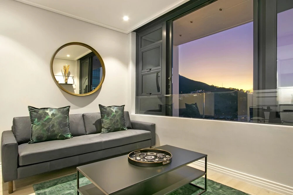 16 On Bree - Unit 1808