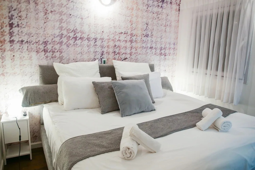 YalaRent Midtown towers TLV