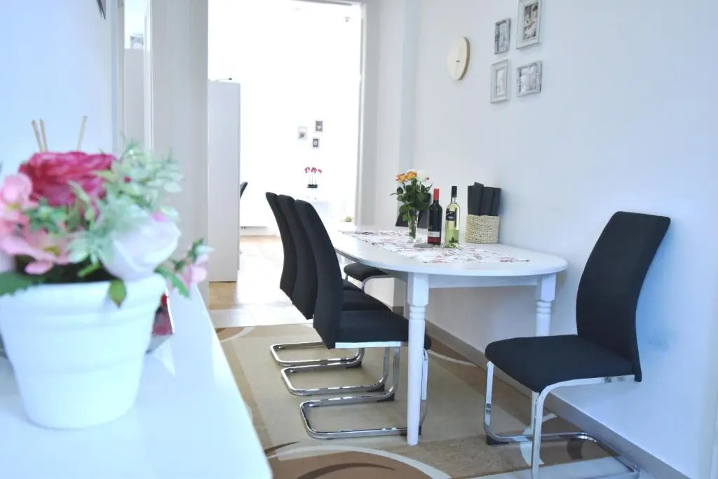 Cosy 3 Room Viennese Flat - 10min To City Center