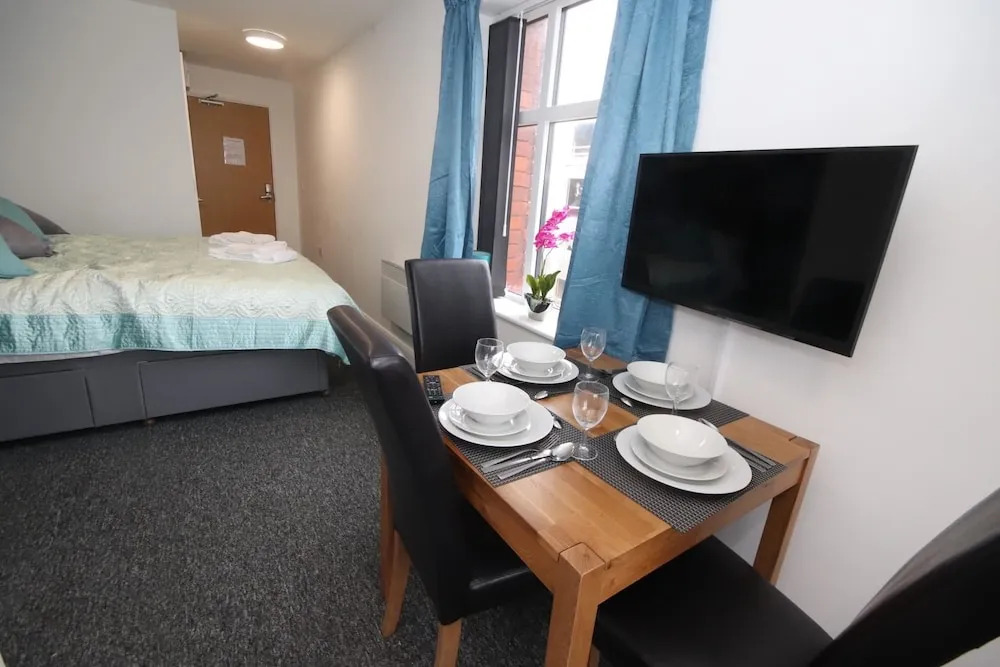 Lovely Modern Studio Apartment in Liverpool City