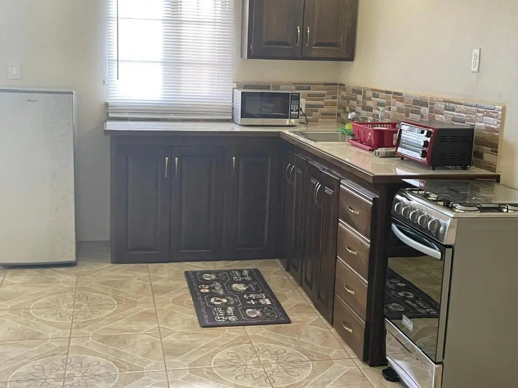 Beautiful 1and 2 Bed Apartment in Scarborough