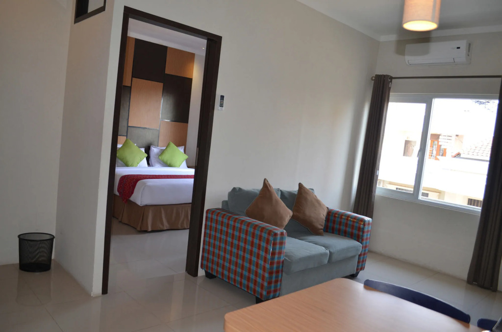 Tiatira Kencana Hotel