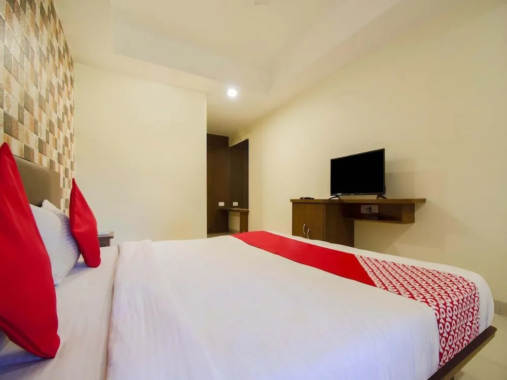 OYO Flagship 36881 Hotel Lion's Den