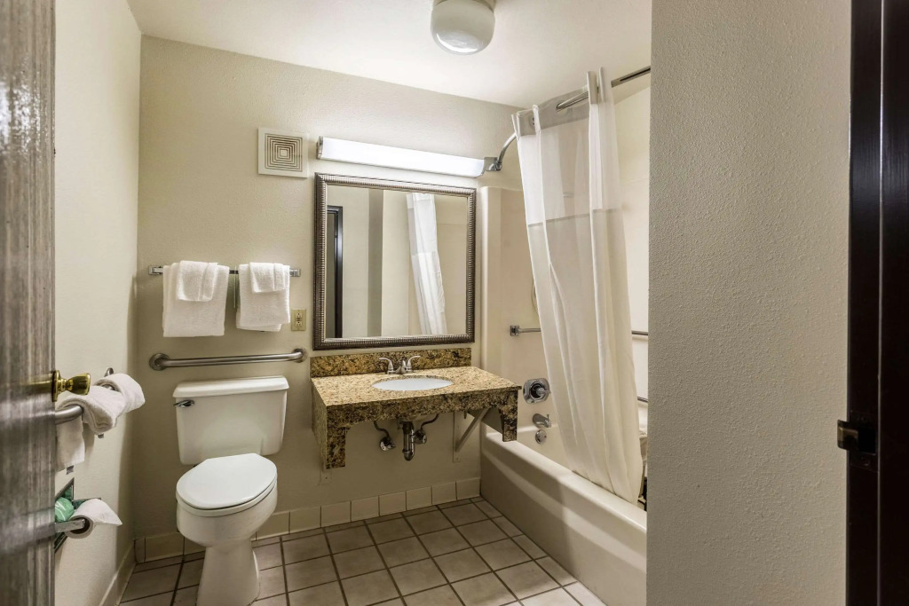Quality Inn Tupelo Central