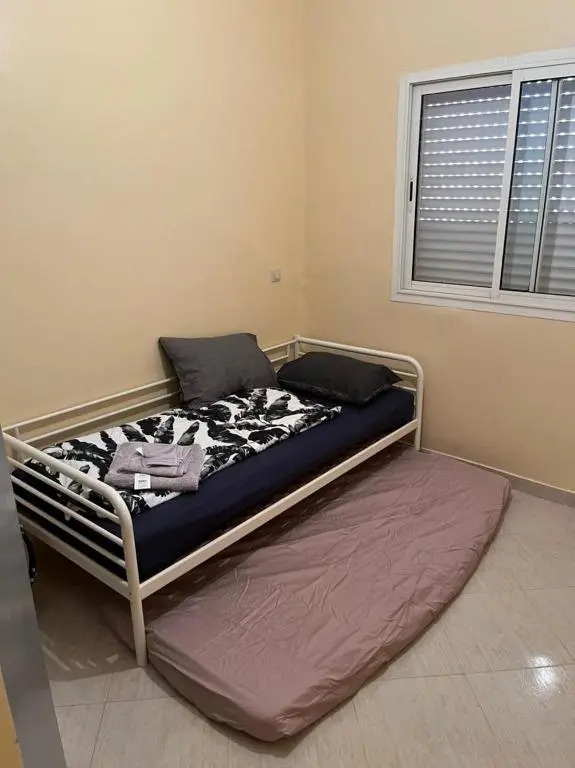 Nice cozy 2-bedroom appartment to relax with your family or friends! Enjoy the pool on a hot summerday