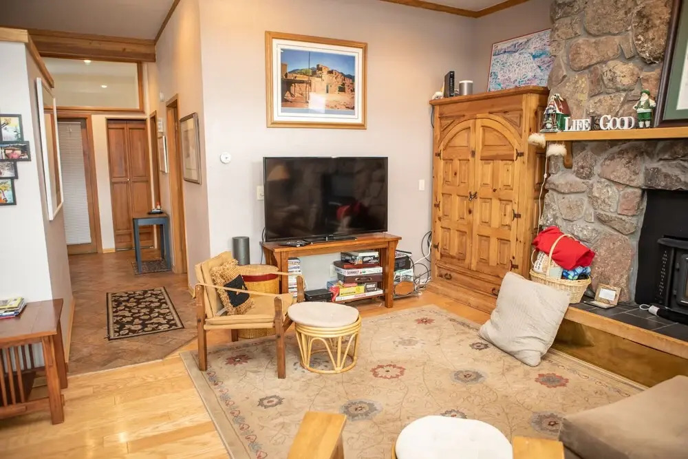16 Chambertin Townhomes Townhouse
