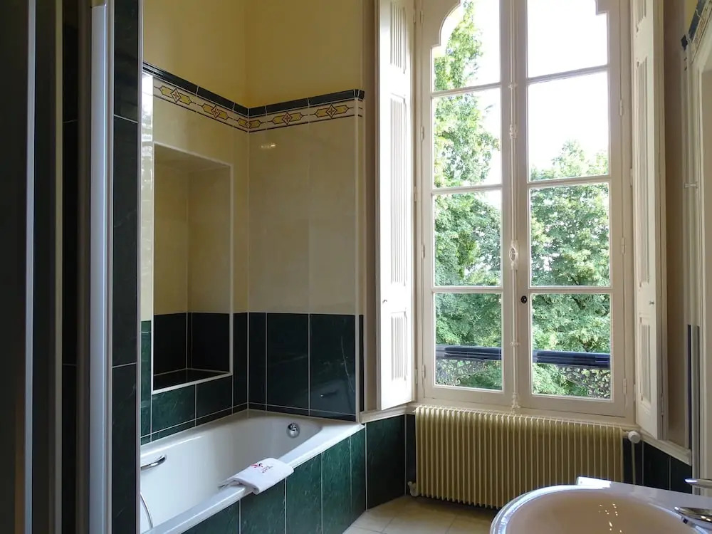 Vineyards and Valleys: A French Hide-in