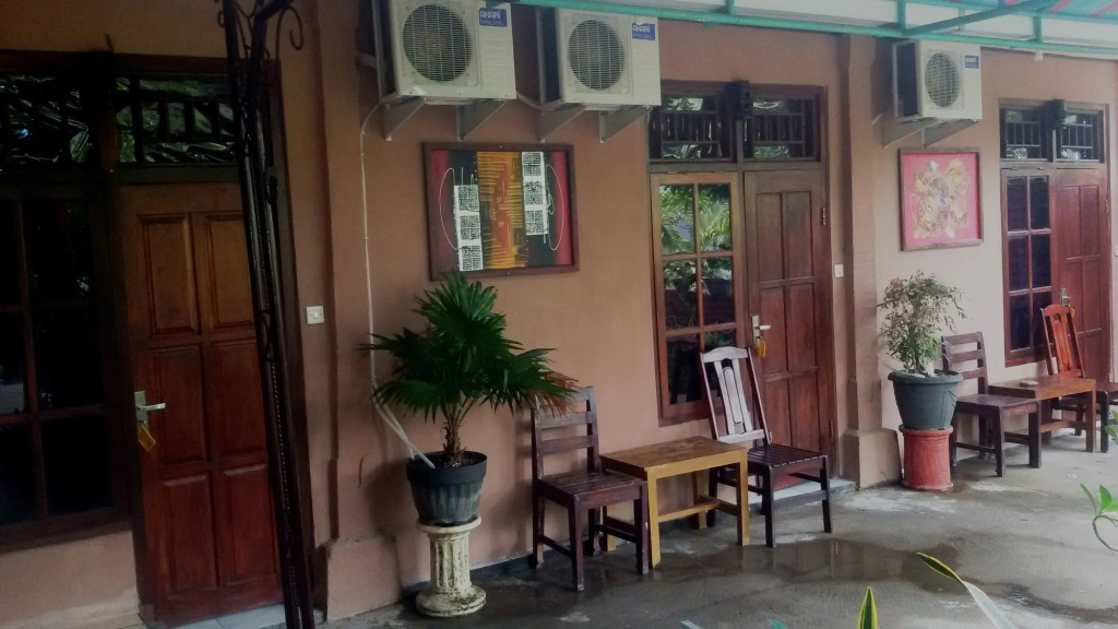 Mami In Homestay