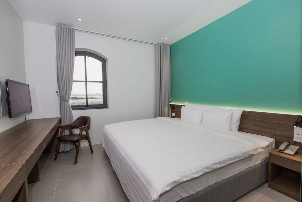 Win Ha Long Hotel