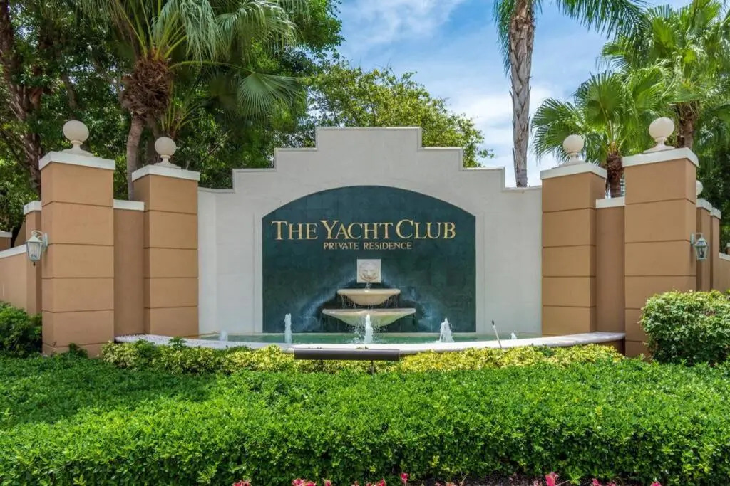 Yacht Club at Aventura Lux 2 Bed 2 Bath Brand New 2021