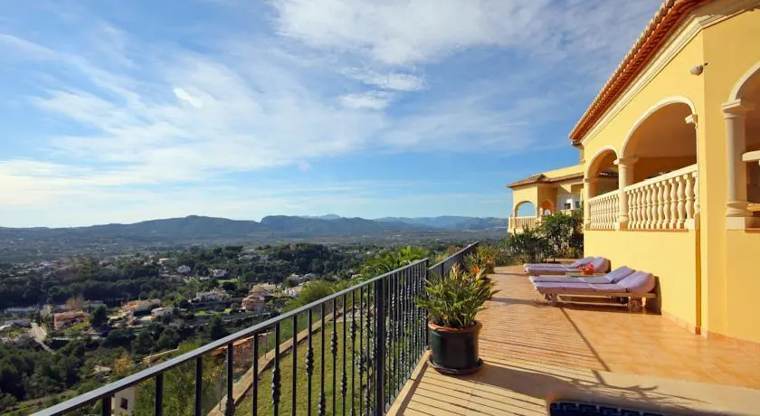 Villa Alexander