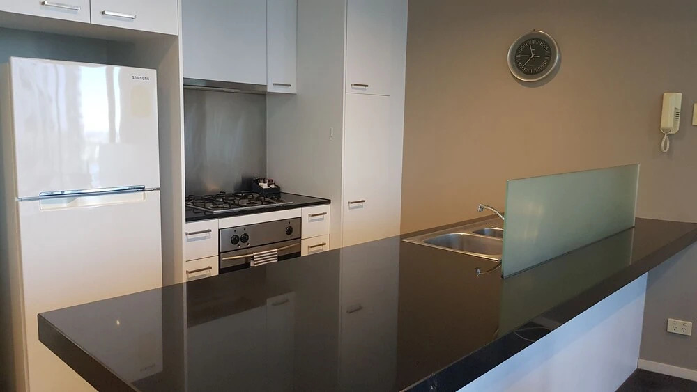 Docklands Style Apartment with 2 Bedroom 1008N