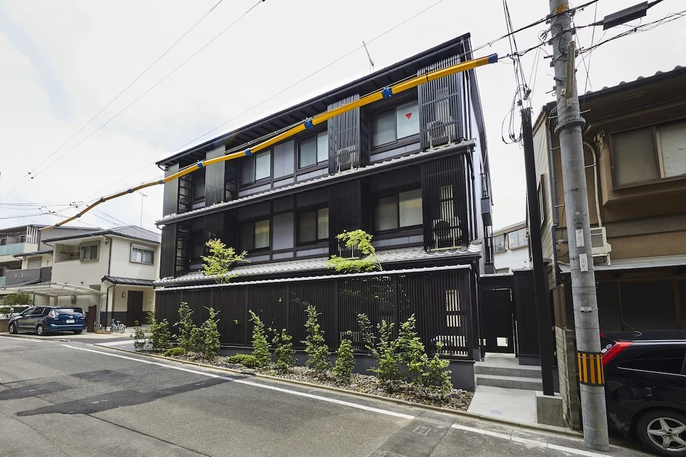 Rinn Higashi Otowa